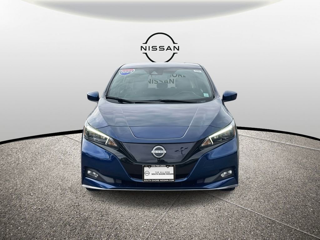 Certified 2025 Nissan Leaf SV Plus image 2