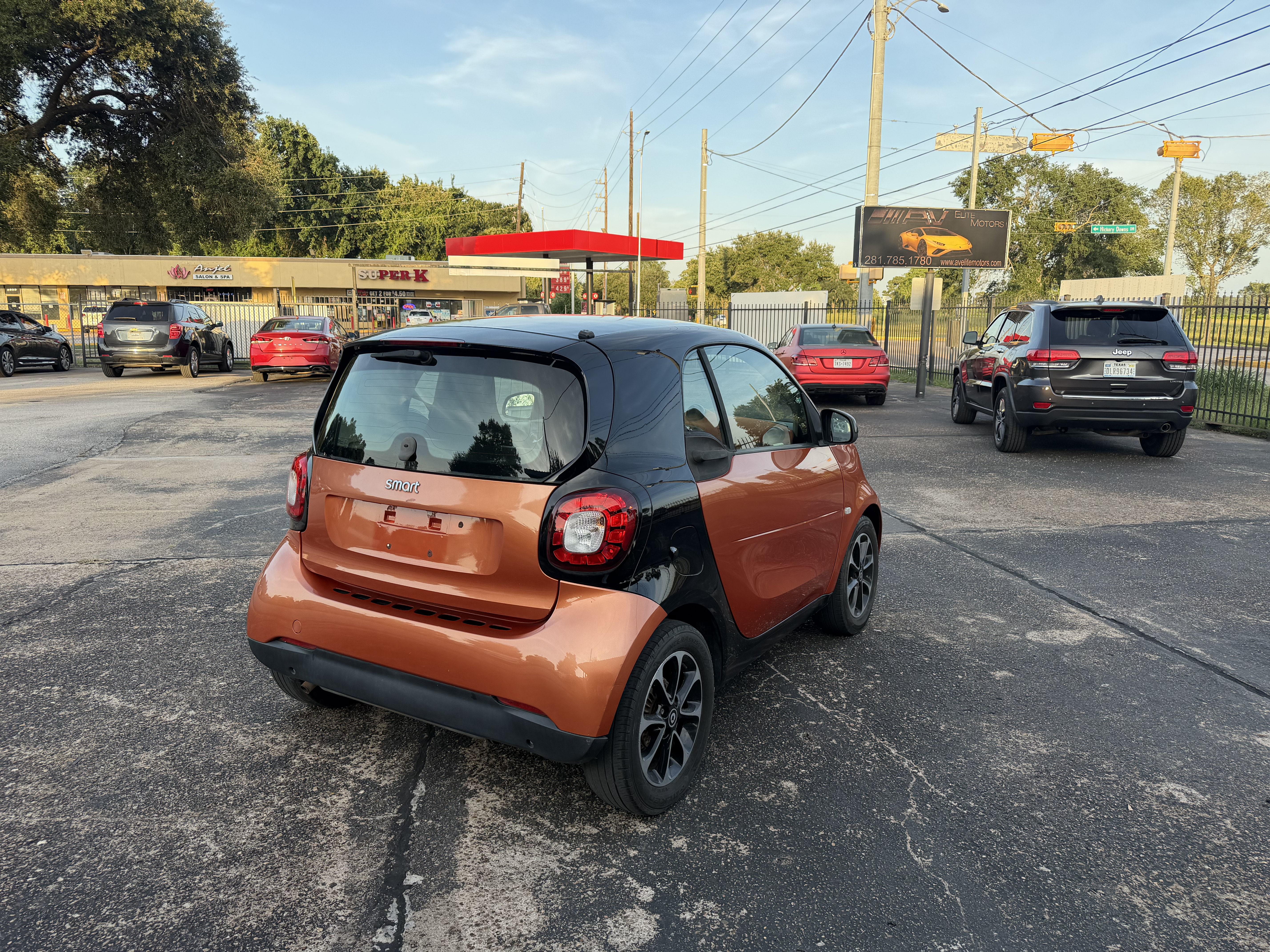 Used 2016 smart fortwo passion RWD image 11