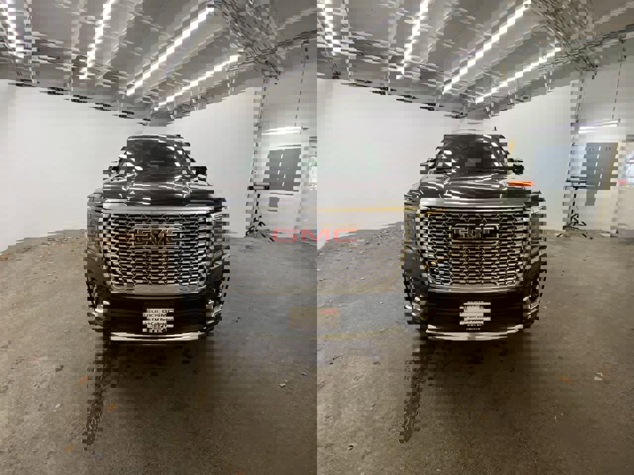 Used 2022 GMC Yukon XL Denali image 9