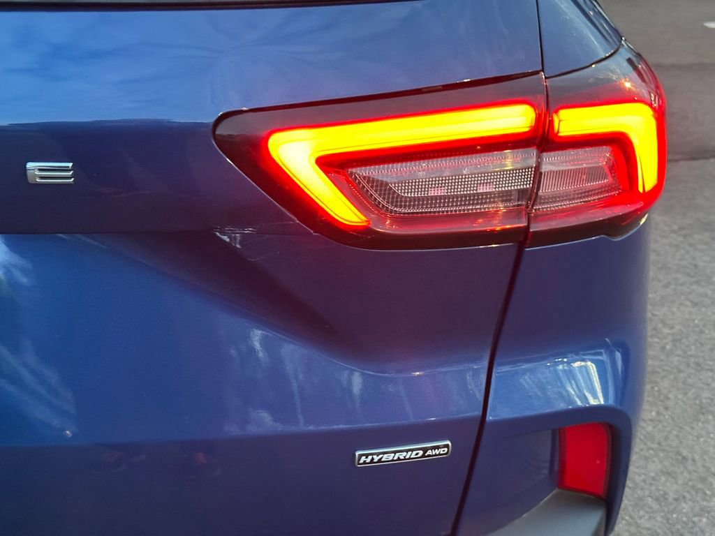 Used 2023 Ford Escape Platinum w/ Class II Trailer Tow Package AWD/4WD image 33