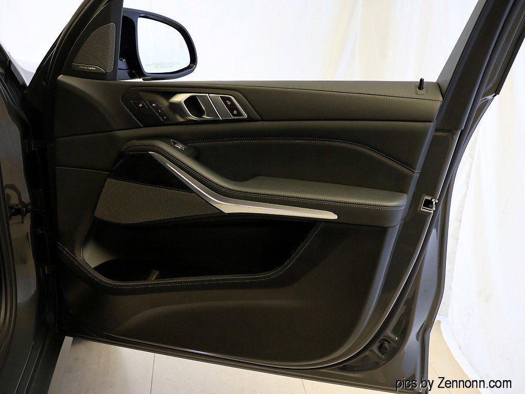 Certified 2024 BMW X7 M60i w/ Executive Package image 37
