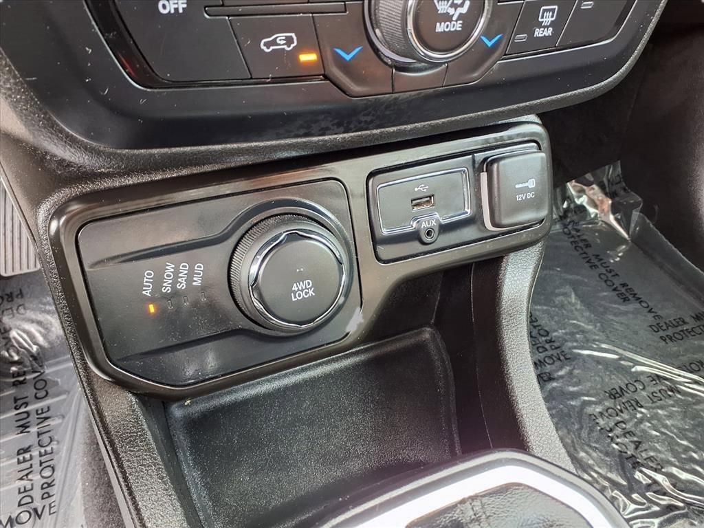 Used 2023 Jeep Renegade Latitude image 8