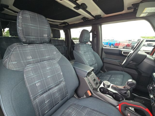 Used 2025 Ford Bronco Heritage Edition AWD/4WD image 22