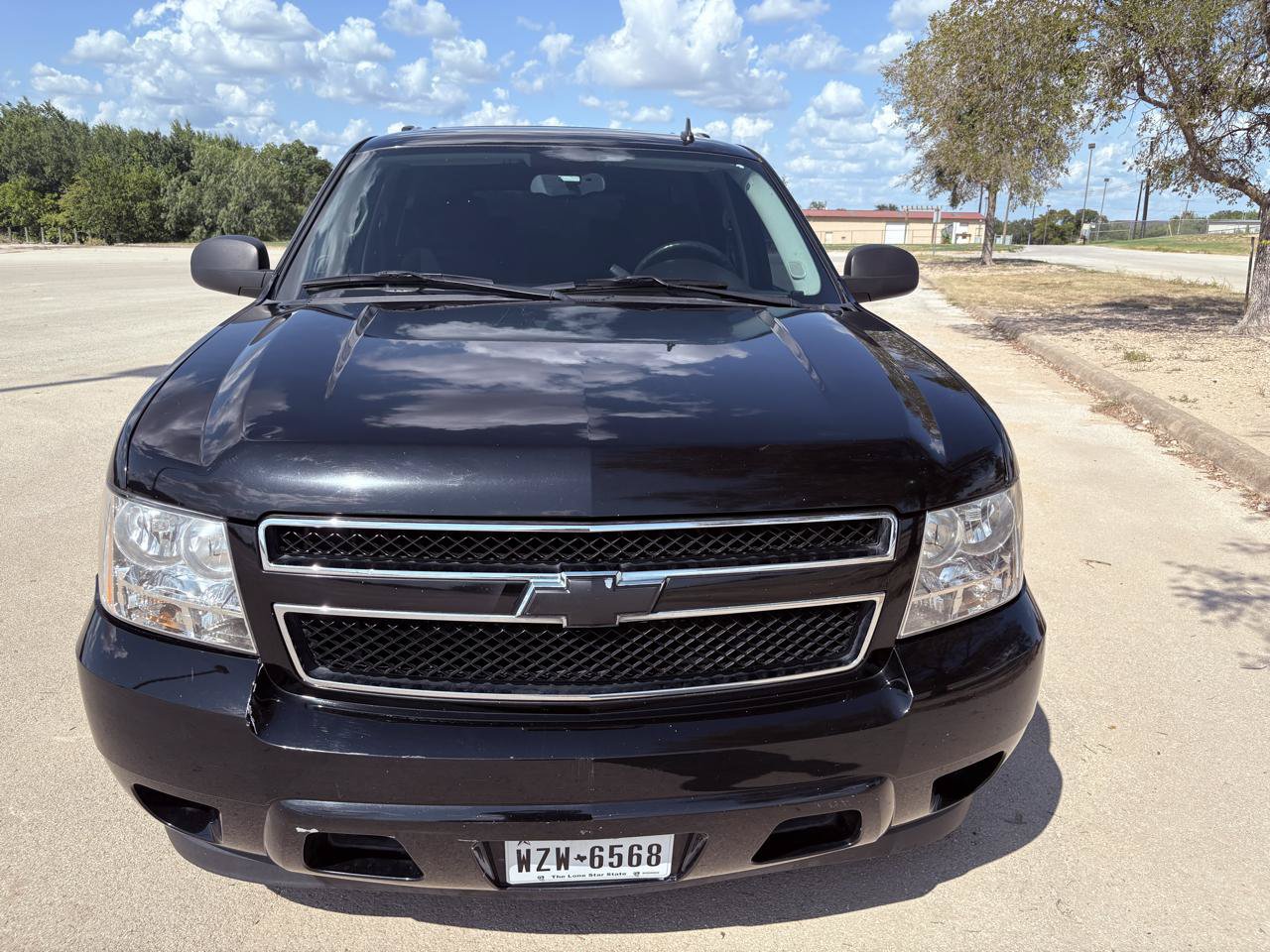 Used 2011 Chevrolet Suburban LS RWD image 92