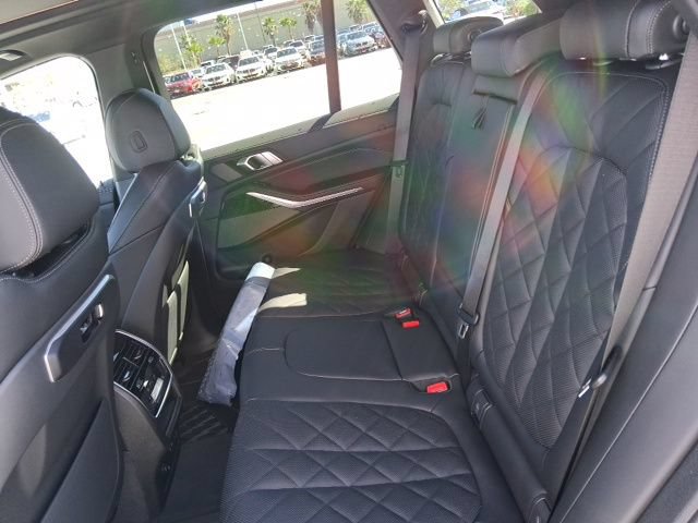 New 2026 BMW X5 xDrive40i w/ M Sport Package AWD/4WD image 17
