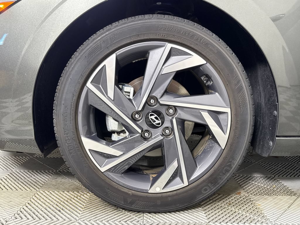 Certified 2025 Hyundai Elantra Sport FWD image 25
