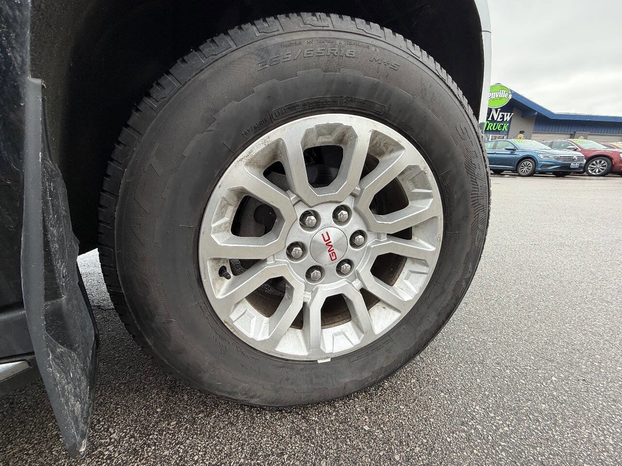 Used 2018 GMC Yukon SLE image 29