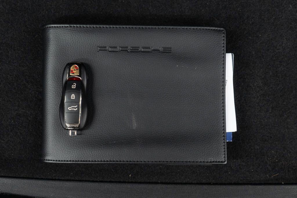 Used 2023 Porsche Macan image 49