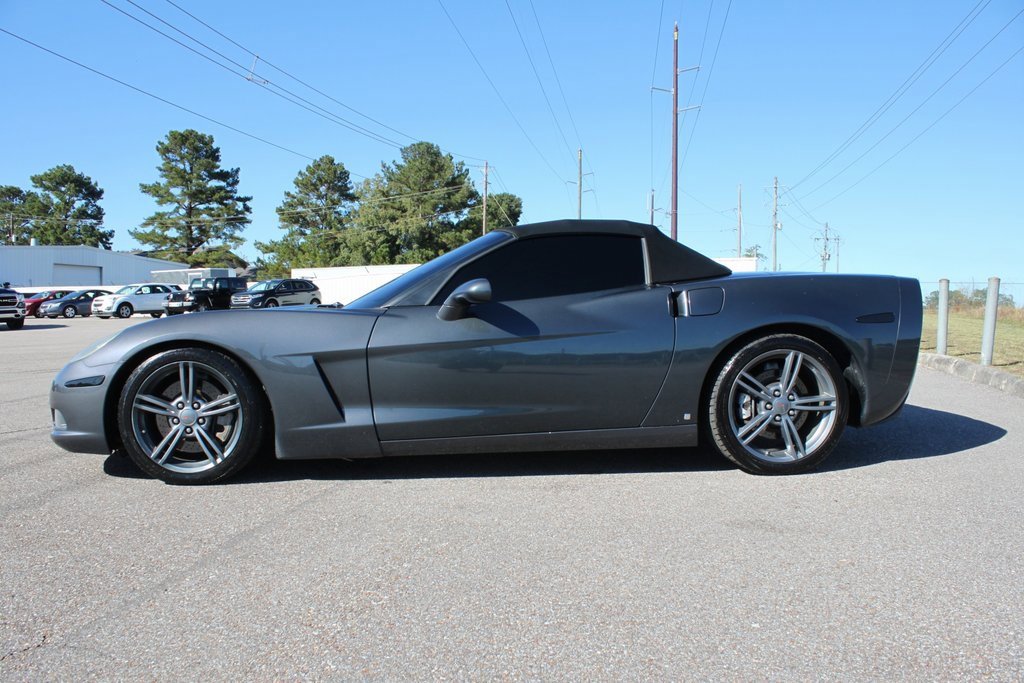 Used 2009 Chevrolet Corvette Base 2D Convertible w/ Preferred Equipment Group image 5