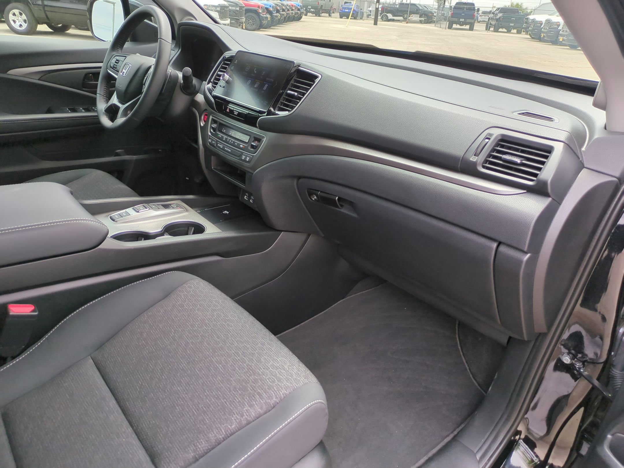 Used 2025 Honda Ridgeline Sport image 26