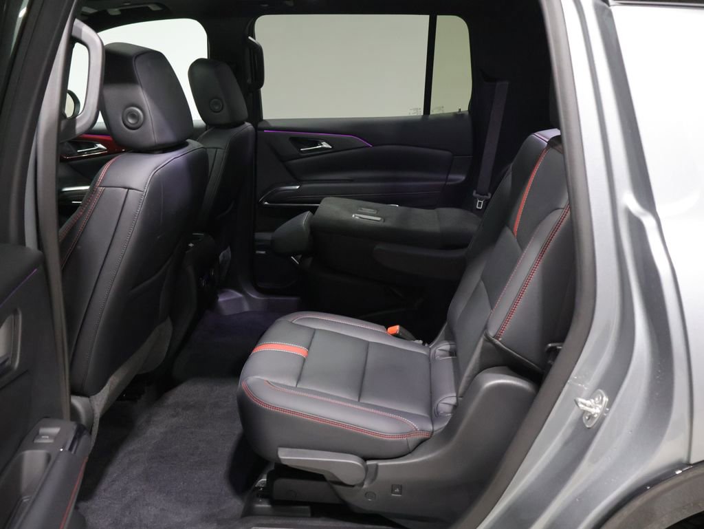 Used 2024 Chevrolet Traverse RS w/ LPO, Floor Liner Package image 19