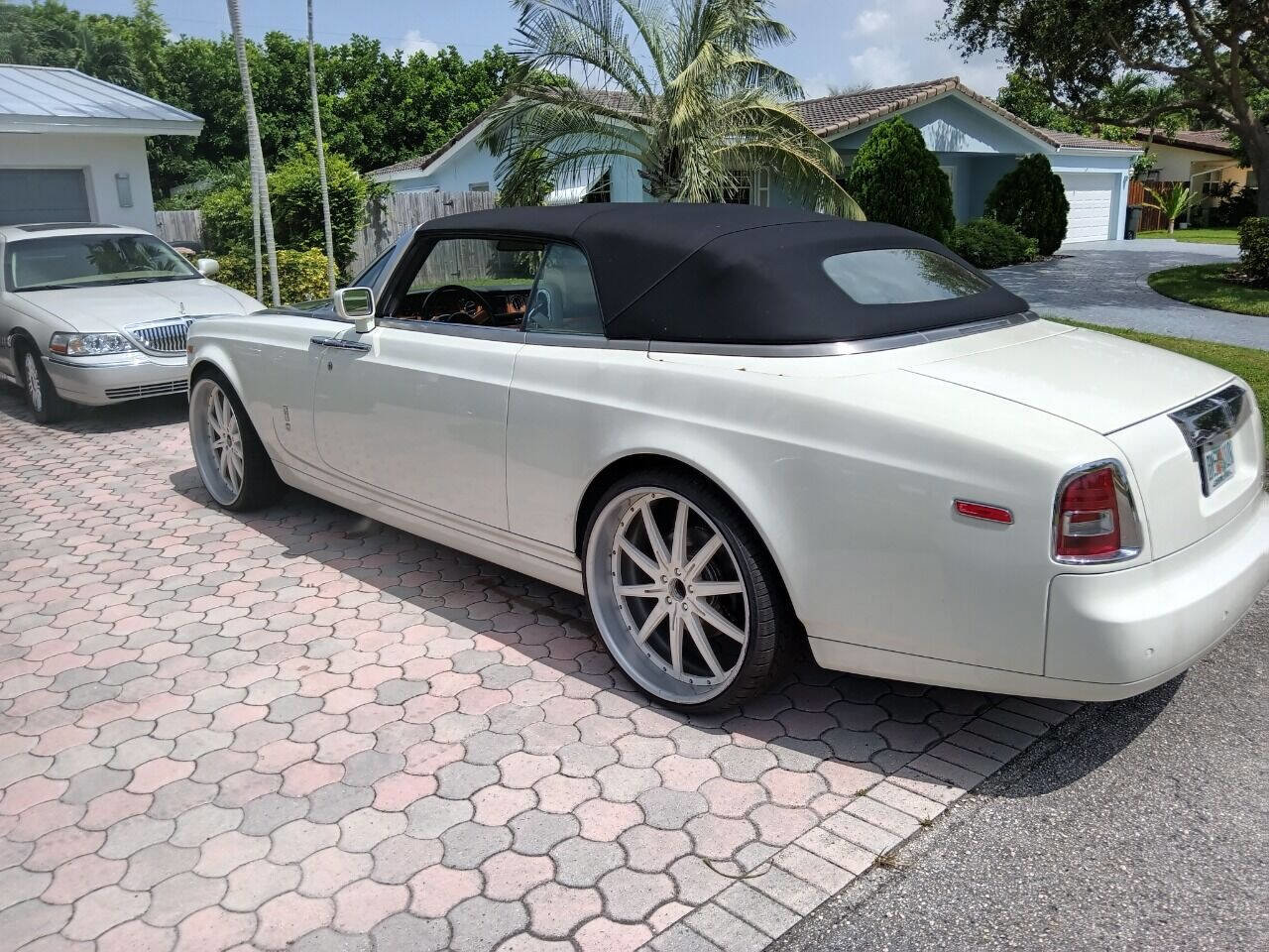 Used 2008 Rolls-Royce Phantom Drophead Coupe image 5