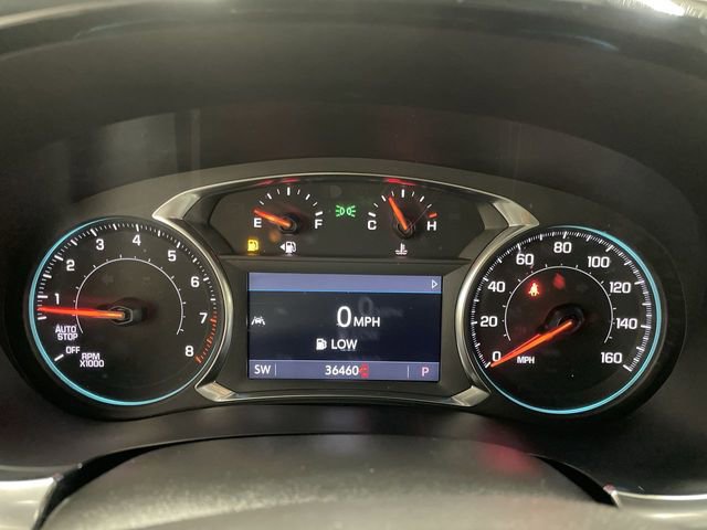 Used 2023 Chevrolet Traverse LT w/ Rear Camera Mirror Package image 15