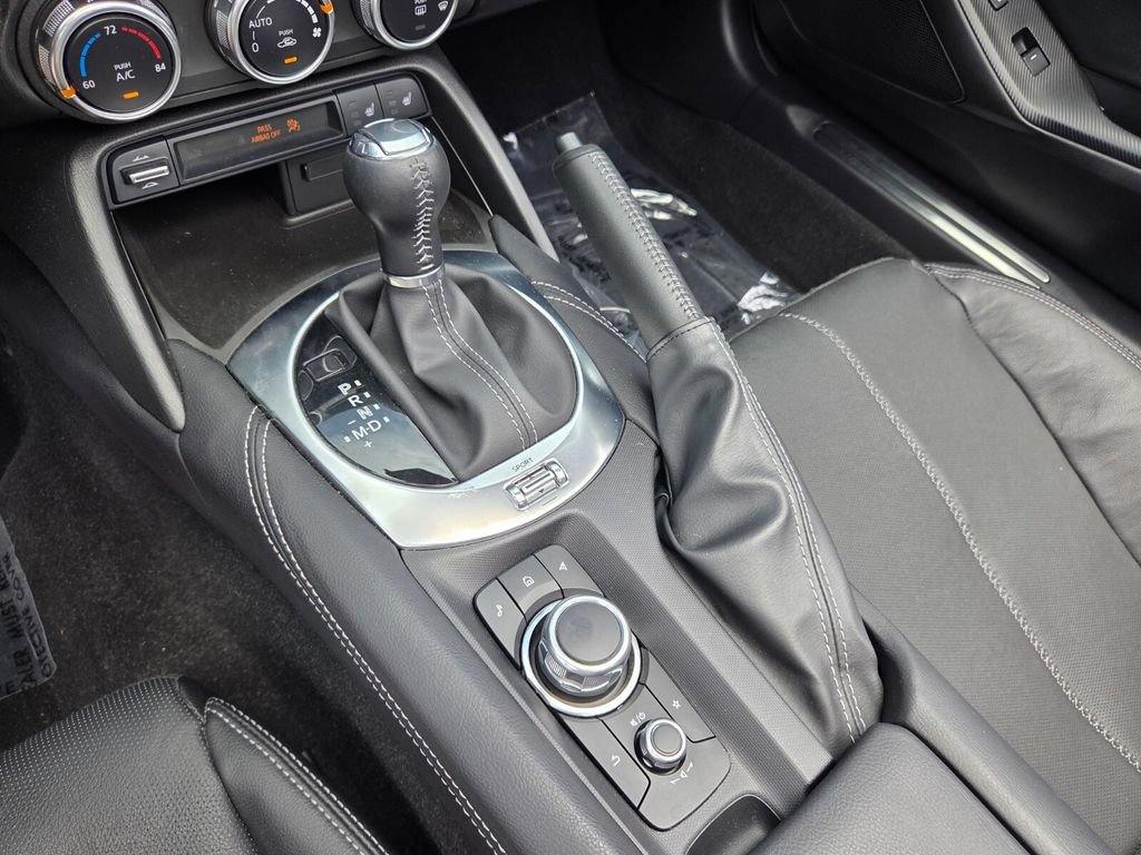 Certified 2024 MAZDA MX-5 Miata RF Grand Touring w/ Weather Package RWD image 27
