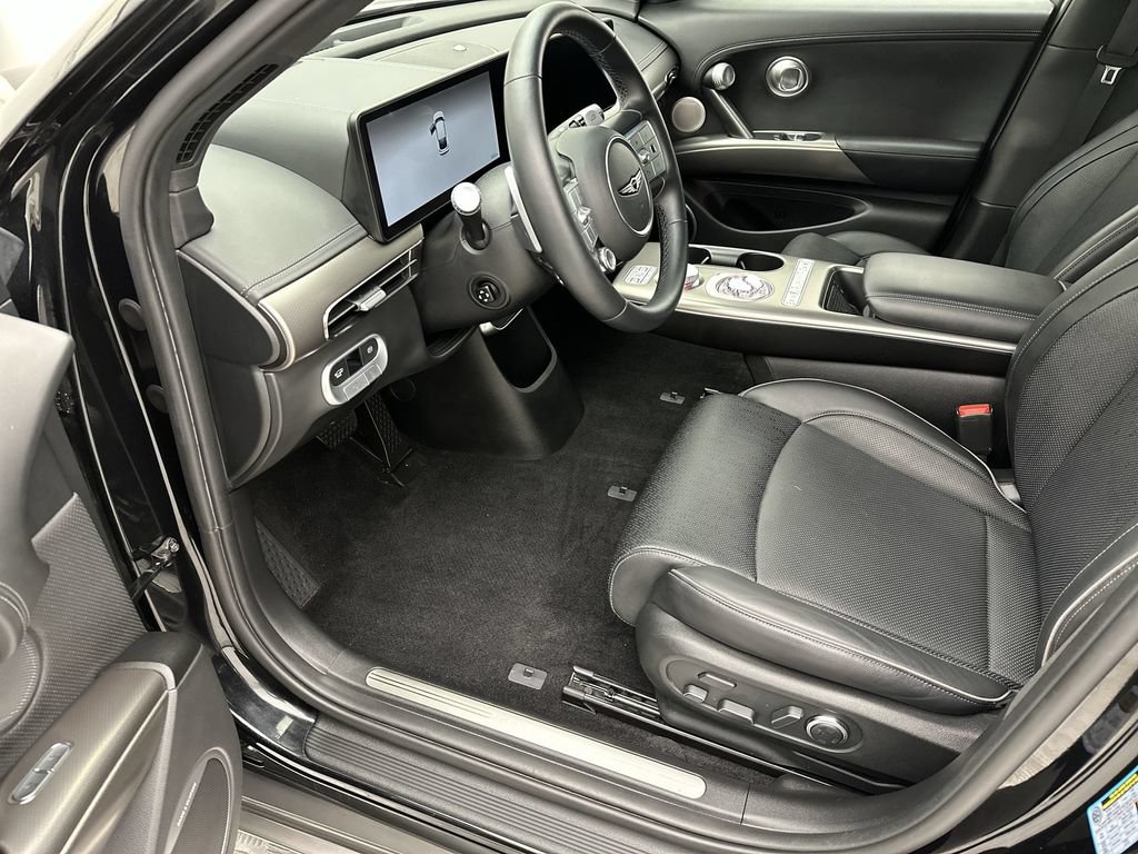 Used 2023 Genesis GV60 Advanced AWD/4WD image 11