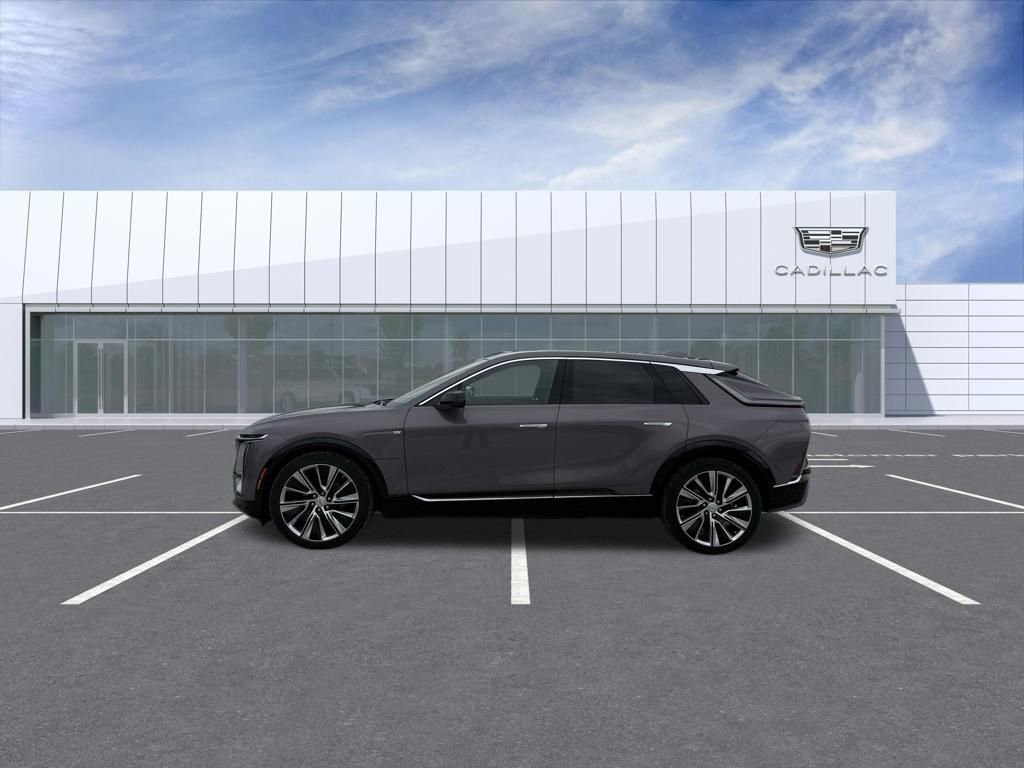 Certified 2025 Cadillac Lyriq Luxury w/ LPO, Floor Liner Package AWD/4WD image 5