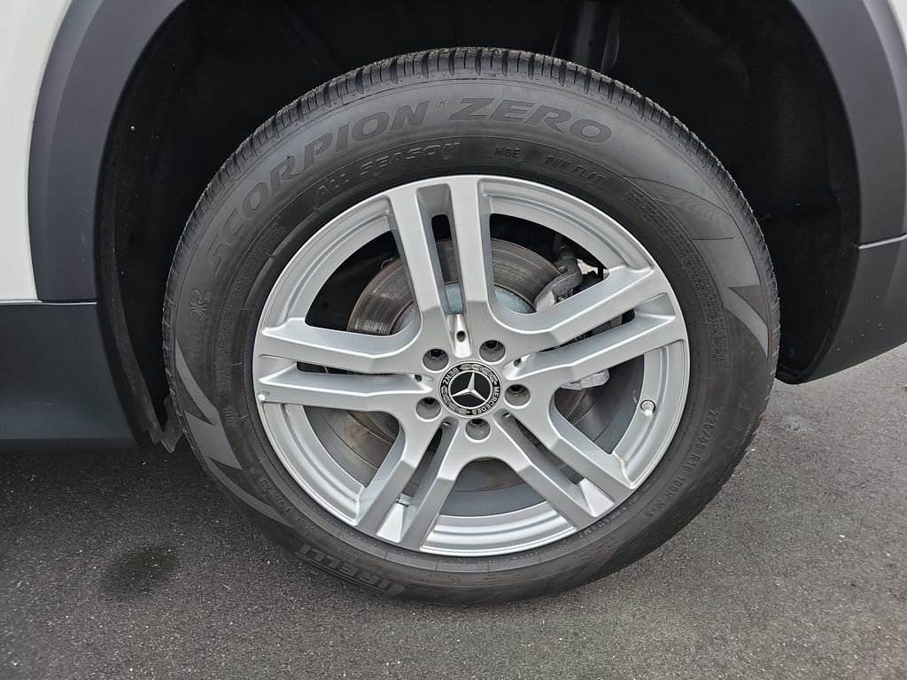 Used 2023 Mercedes-Benz GLB 250 GLB 250 image 30