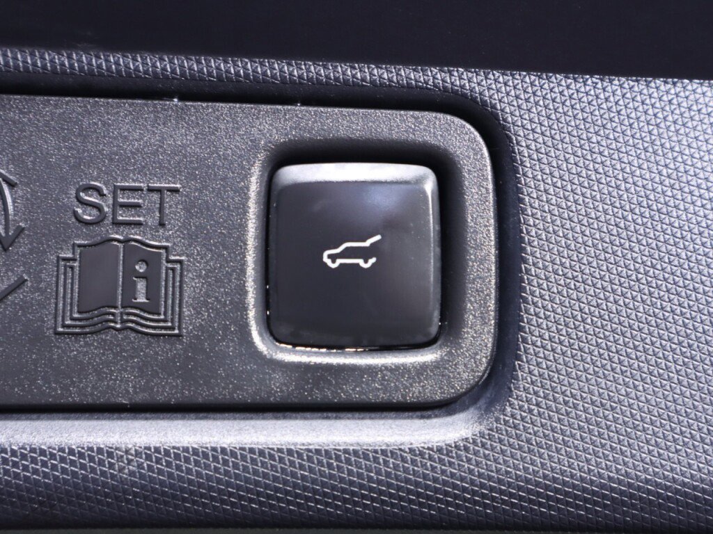 Used 2021 Ford Mustang Mach-E Premium AWD/4WD image 35