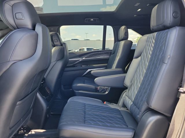 Certified 2025 Cadillac Escalade IQ Luxury 1 w/ Smart Trailering package AWD/4WD image 22
