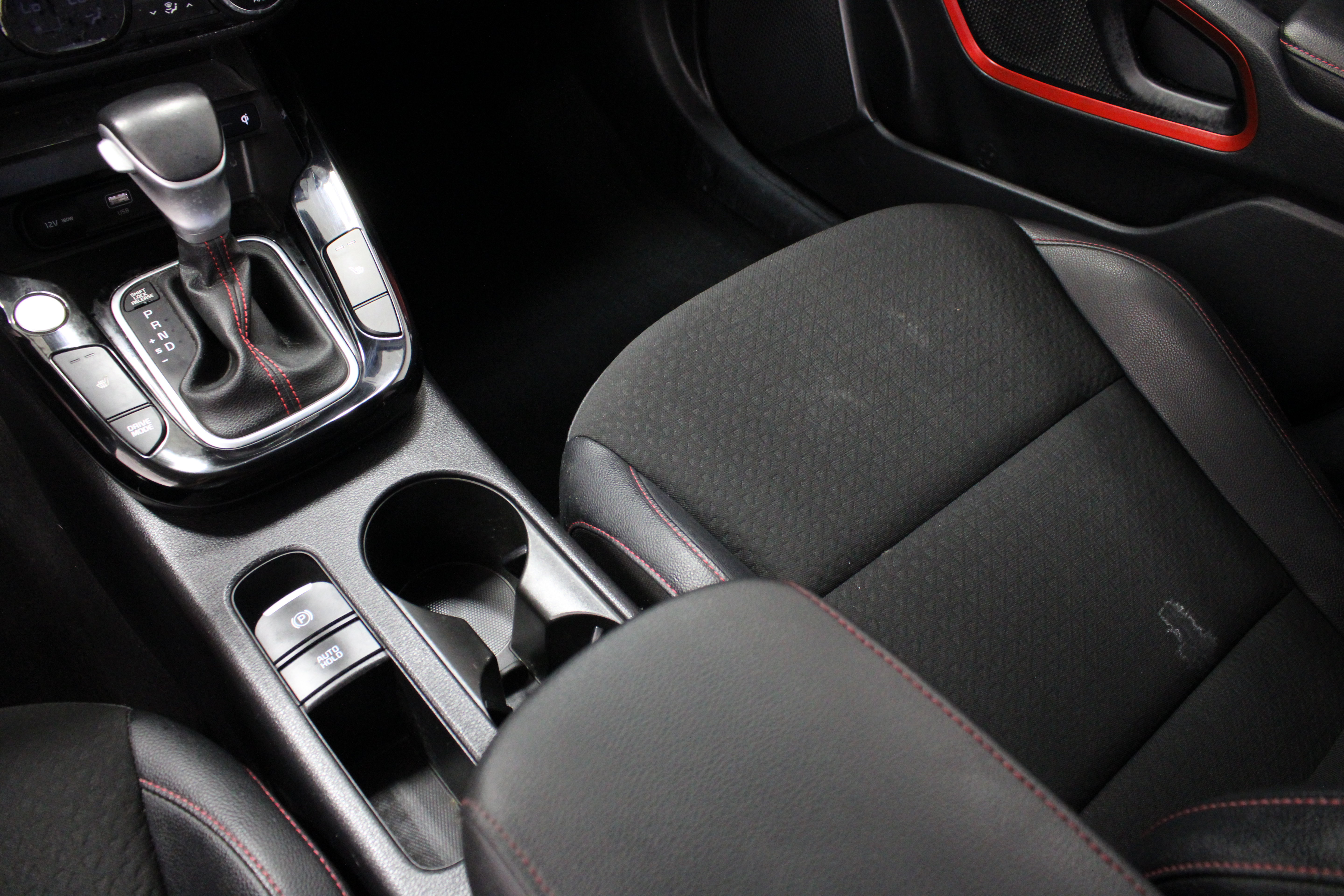 Used 2023 Kia Soul GT-Line w/ GT-Line Technology Package FWD image 17