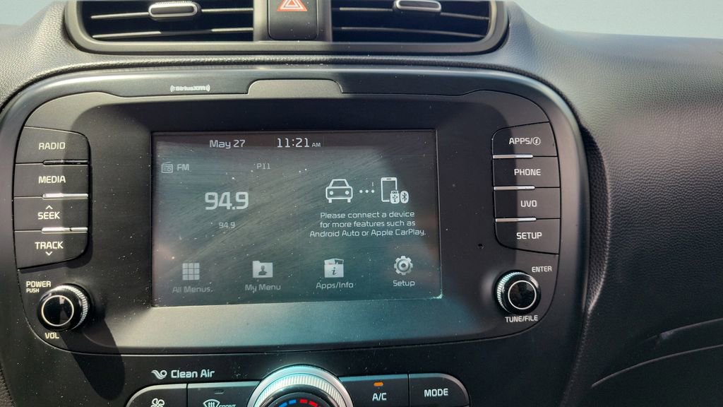 Used 2019 Kia Soul + FWD image 14