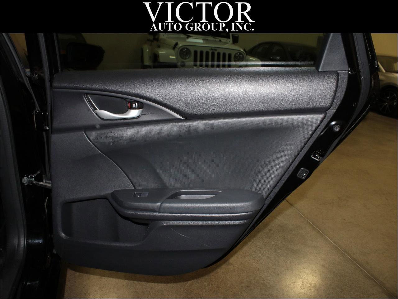 Used 2020 Honda Civic Sport image 32