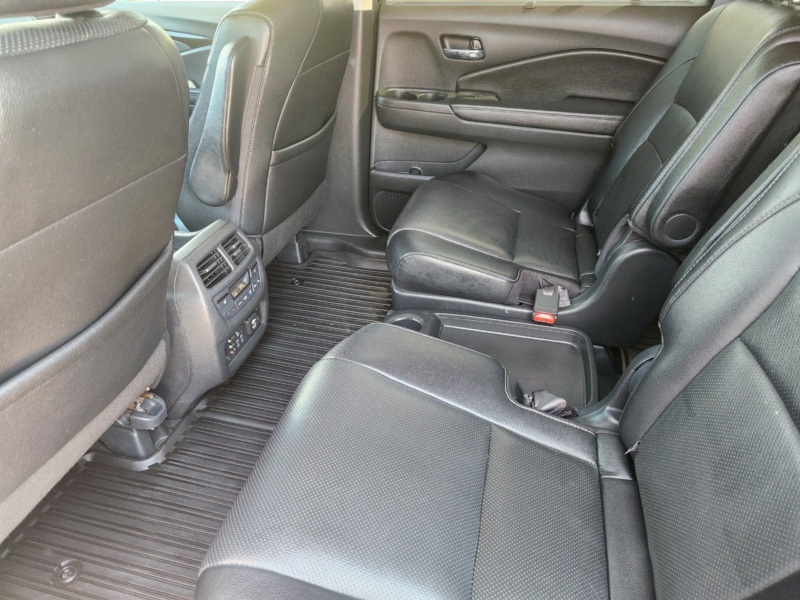 Used 2017 Honda Pilot Elite image 33