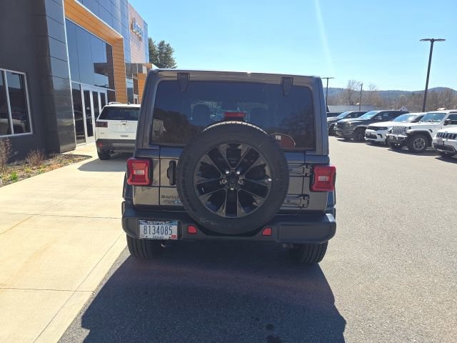 Certified 2025 Jeep Wrangler Unlimited Sahara AWD/4WD image 5