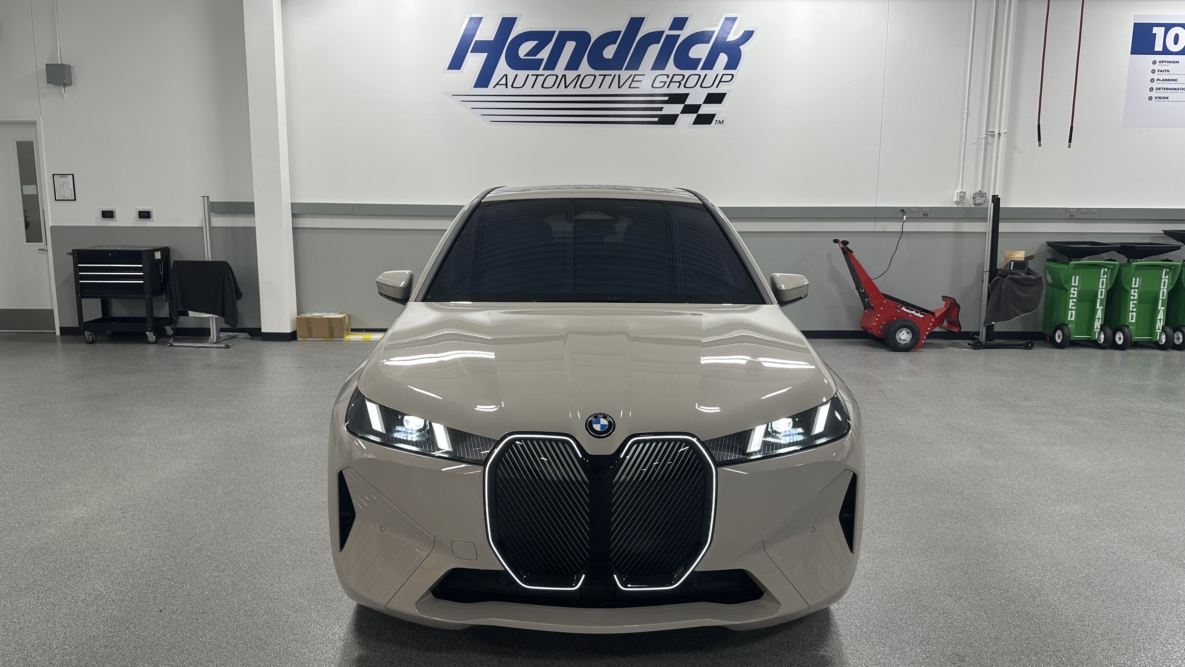 Certified 2026 BMW iX xDrive45 w/ Premium Package AWD/4WD image 3