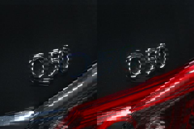 Used 2014 INFINITI Q50 Premium w/ Deluxe Technology Package image 8