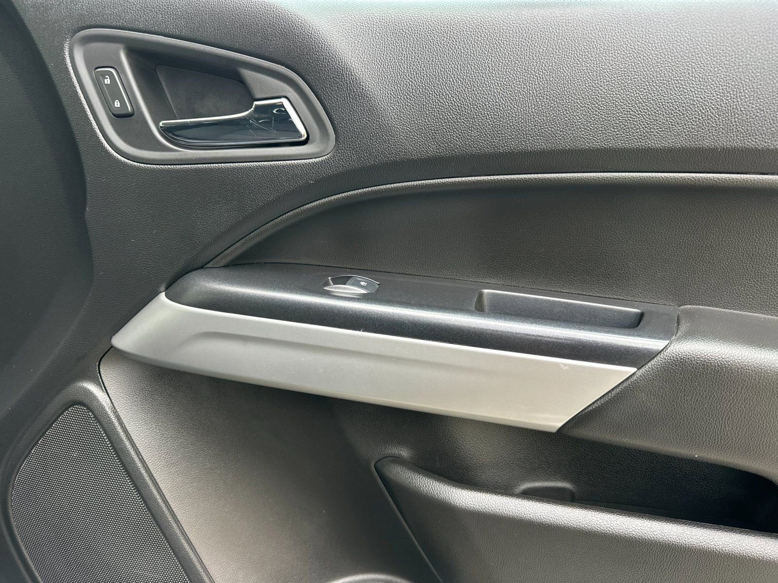 Used 2020 Chevrolet Colorado LT w/ LT Convenience Package image 18