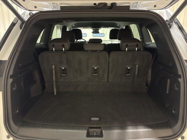 Used 2025 GMC Acadia Elevation AWD/4WD image 29