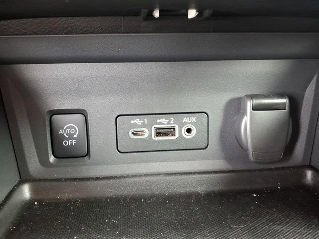 Certified 2025 Nissan Sentra SV w/ Trunk Package image 13