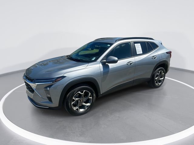 Used 2024 Chevrolet Trax LT w/ Driver Confidence Package