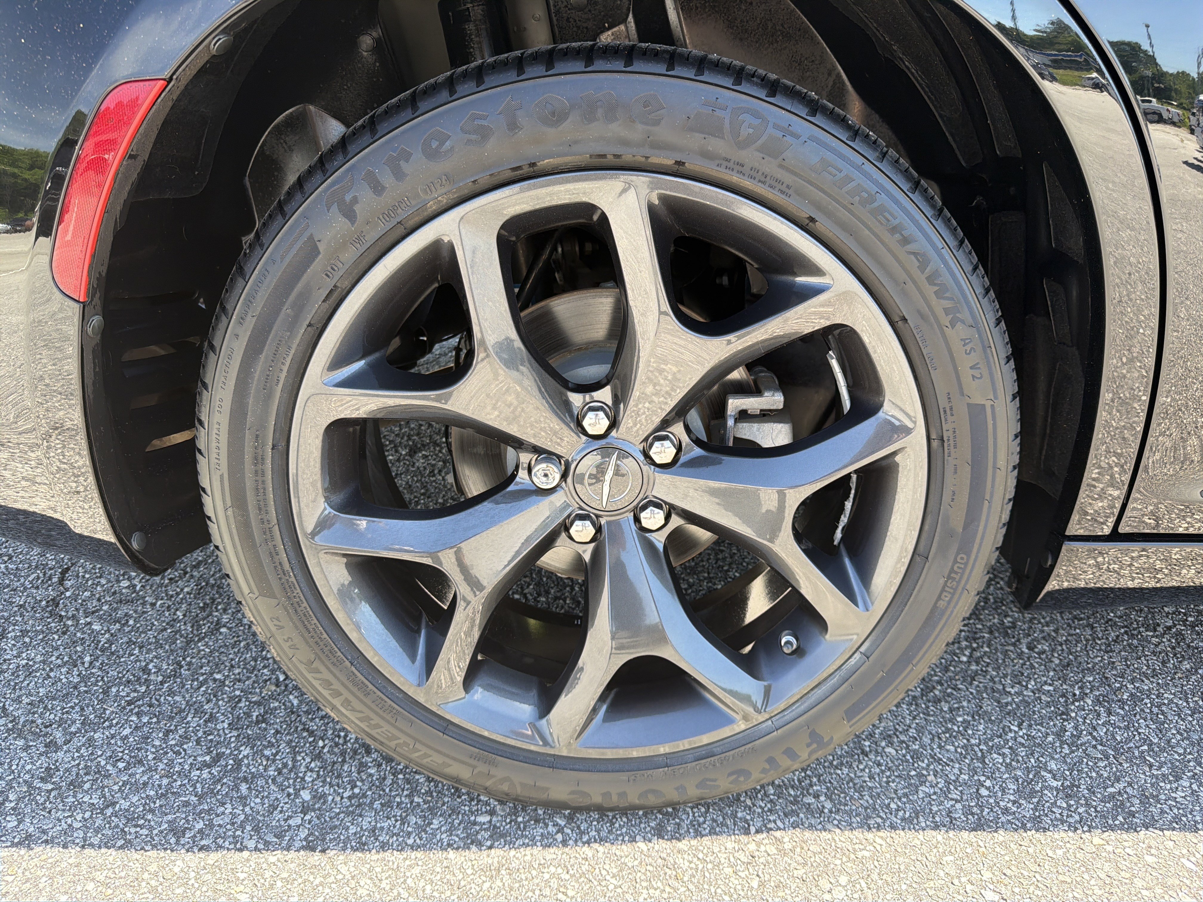 Used 2022 Chrysler 300 Touring w/ Sport Appearance Package RWD image 18