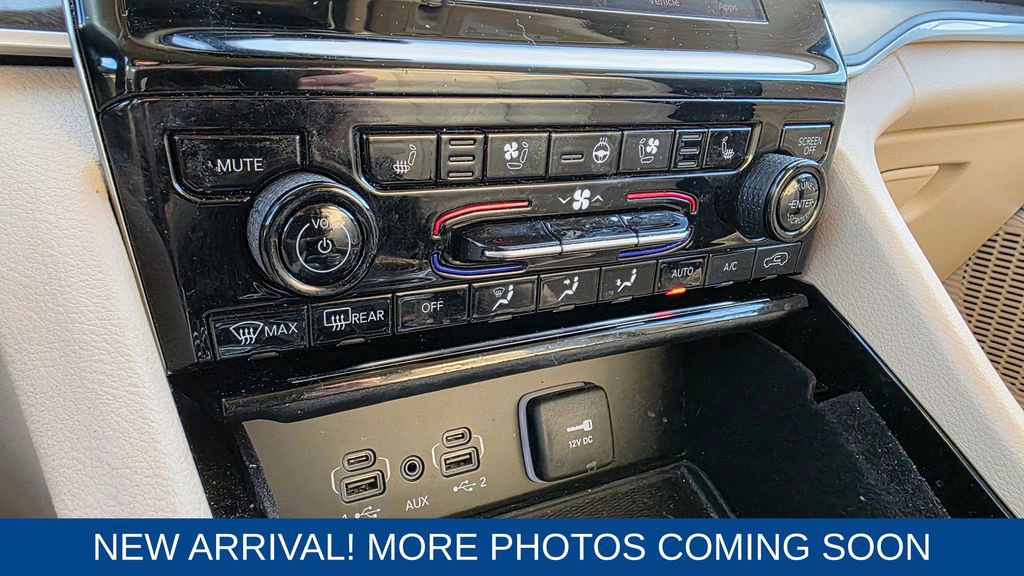 Used 2022 Jeep Grand Cherokee L Limited w/ Luxury Tech Group II image 19