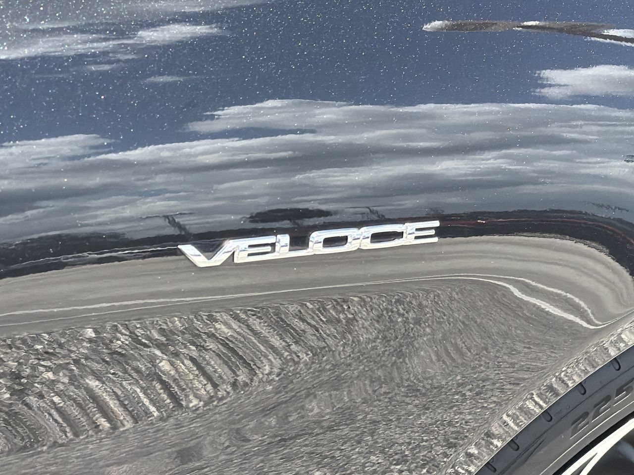 Used 2024 Alfa Romeo Giulia Veloce RWD image 9