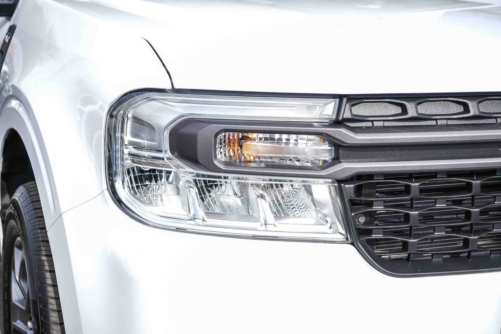 Certified 2024 Ford Maverick XLT FWD image 4