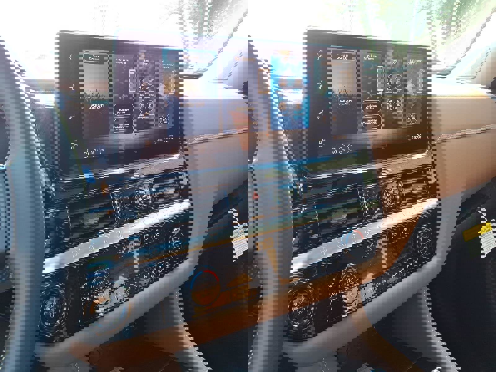 New 2026 Nissan Pathfinder Platinum image 7