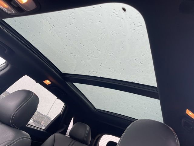 Used 2015 Kia Sorento SX image 16