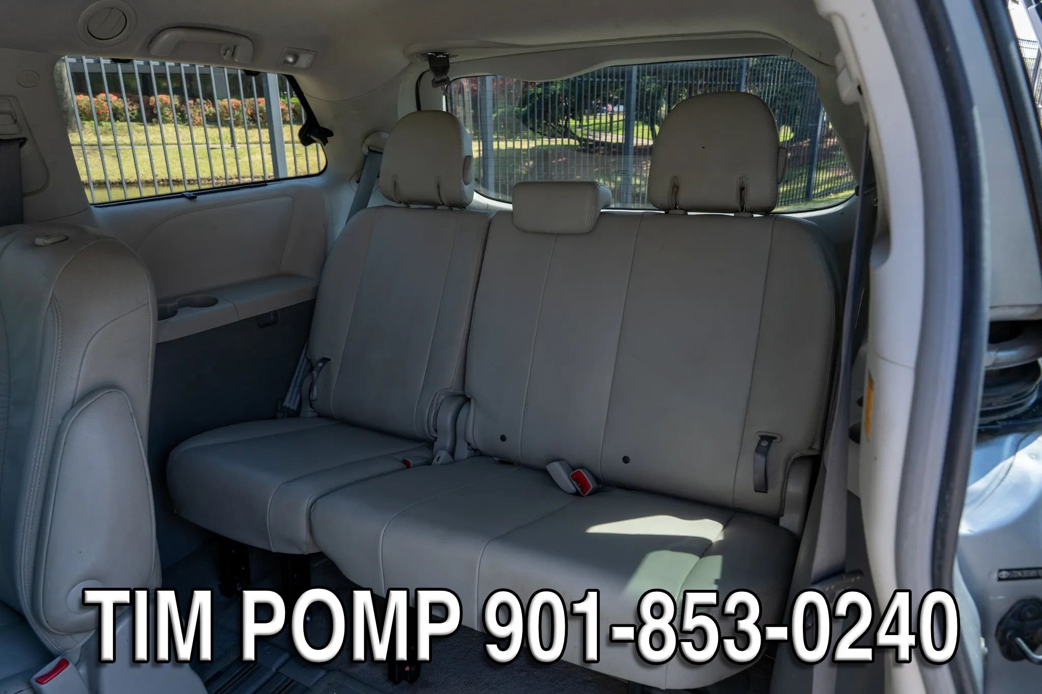Used 2011 Toyota Sienna XLE w/ Entertainment Pkg FWD image 14