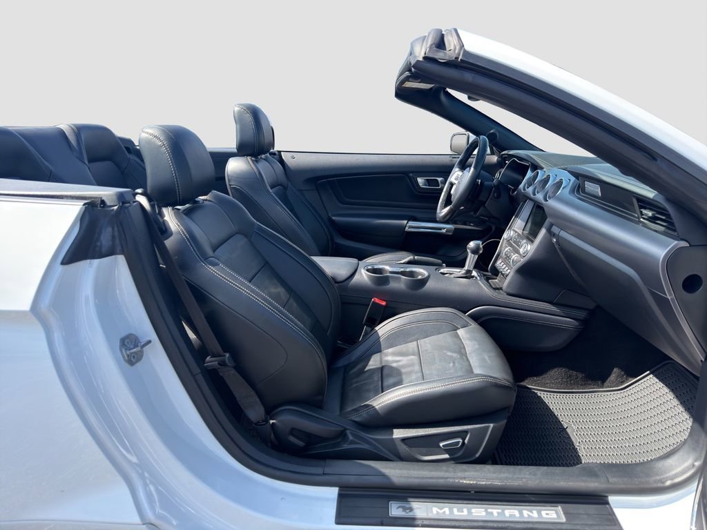 Used 2019 Ford Mustang GT Premium w/ Equipment Group 401A RWD image 27