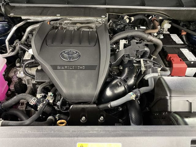 Used 2024 Toyota Highlander XLE AWD/4WD image 31