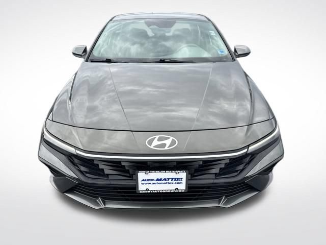 Used 2024 Hyundai Elantra SEL FWD image 9