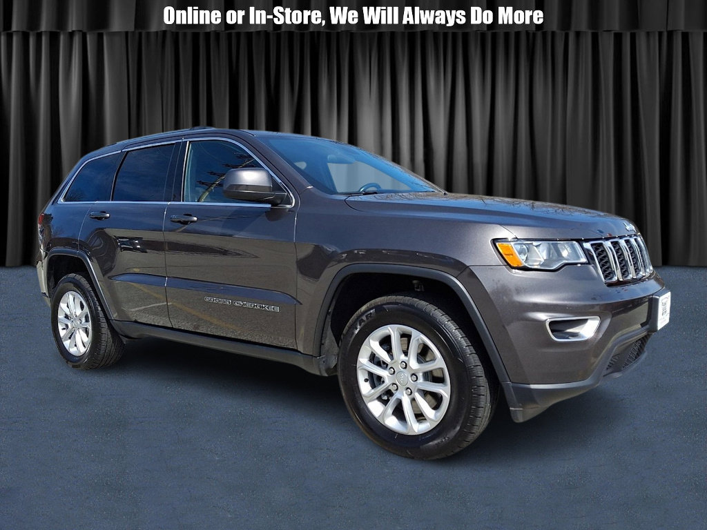 Certified 2021 Jeep Grand Cherokee Laredo image 1