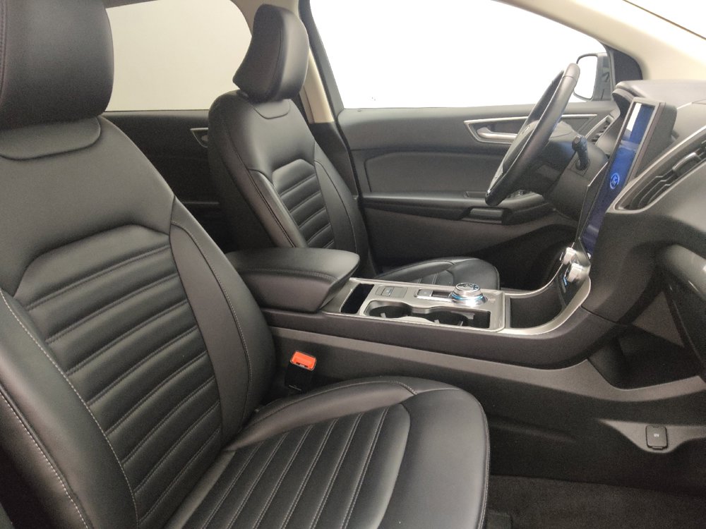 Used 2024 Ford Edge SEL image 21