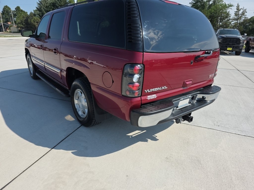 Used 2005 GMC Yukon XL SLT w/ SLT Preferred Equipment Group AWD/4WD image 7