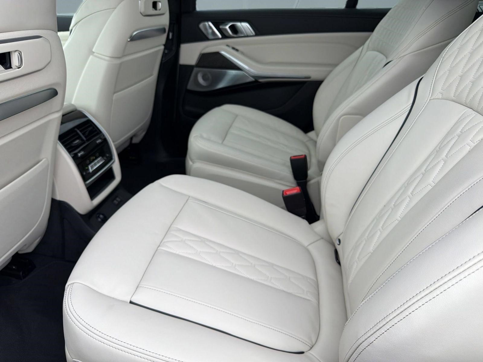 New 2027 BMW X7 M60i AWD/4WD image 21