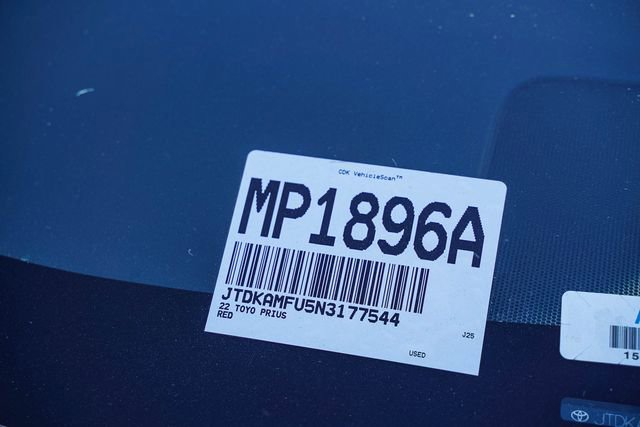 Used 2022 Toyota Prius LE image 29