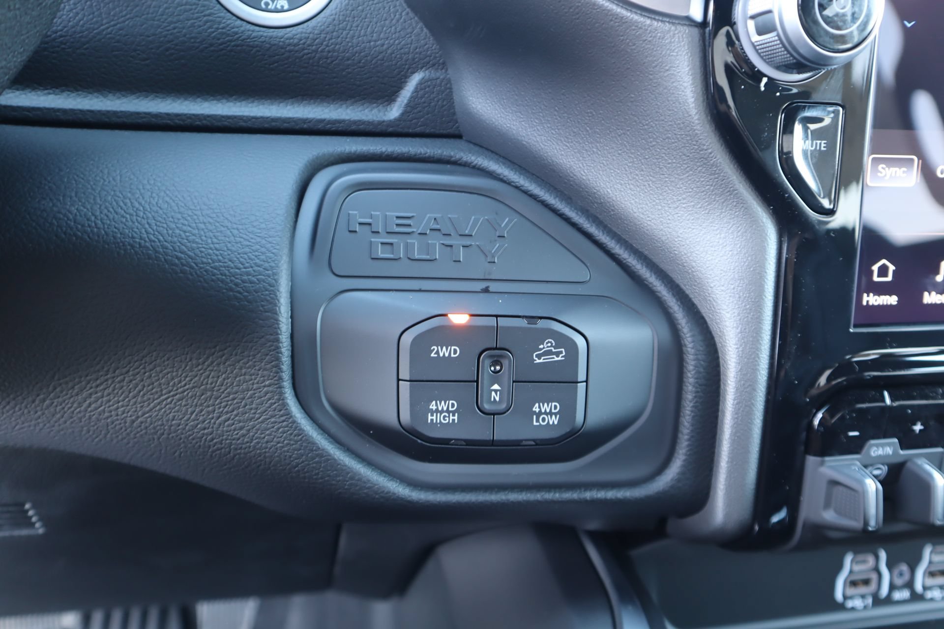 New 2027 RAM 2500 Big Horn AWD/4WD image 9